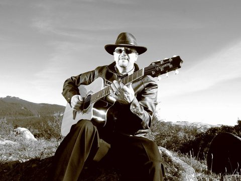 Christchurch singer-songwrier Eddie Simon